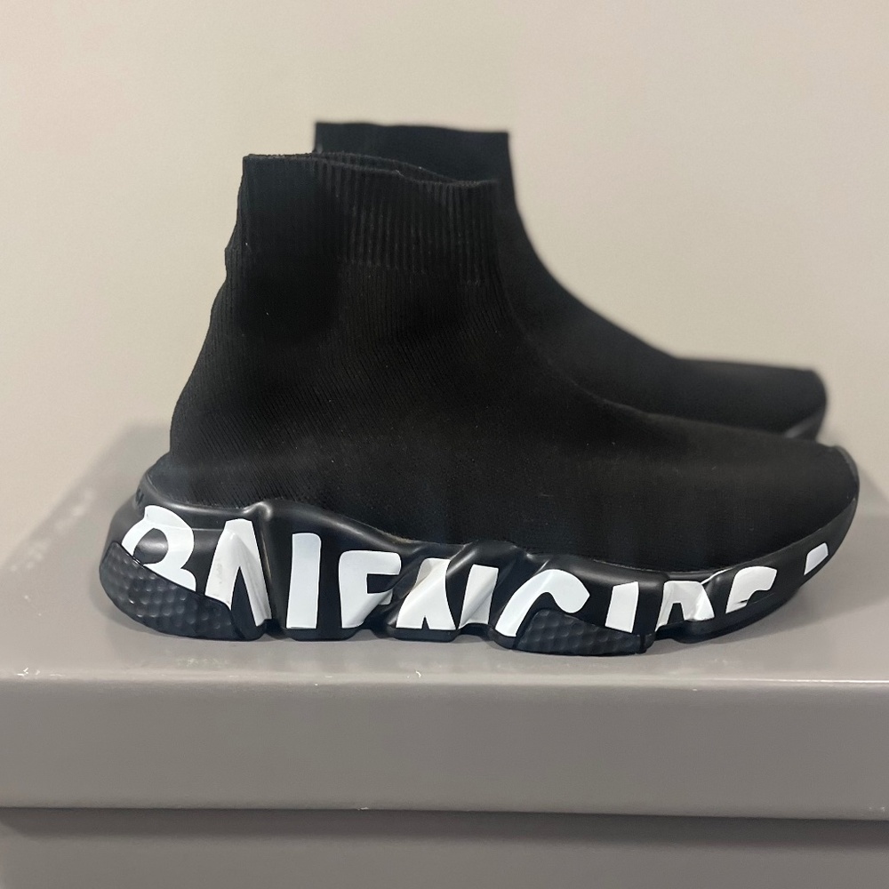Balenciaga speed graffiti